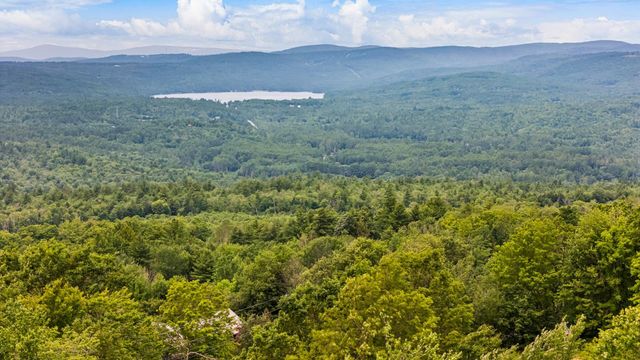 288 Kearsarge Mountain Road, Wilmot, NH 03287