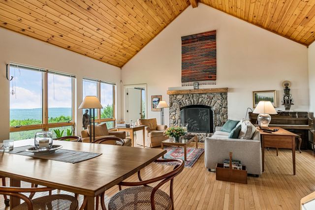 288 Kearsarge Mountain Road, Wilmot, NH 03287