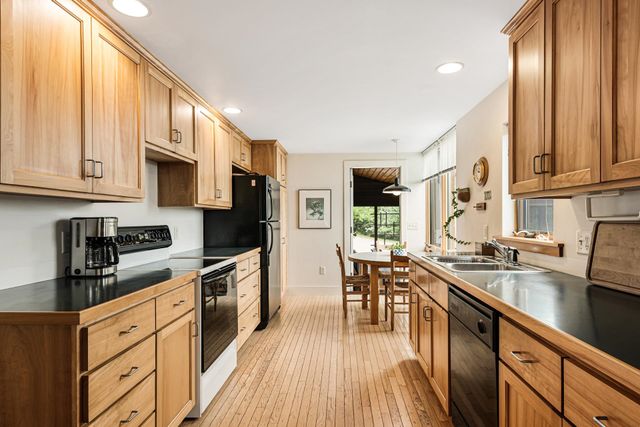 288 Kearsarge Mountain Road, Wilmot, NH 03287