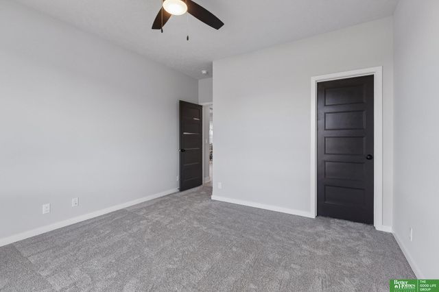 5502 N 213th Street, Elkhorn, NE 68022