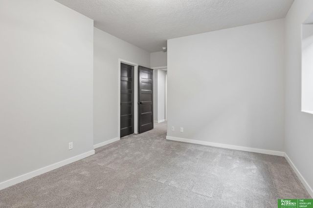 5502 N 213th Street, Elkhorn, NE 68022