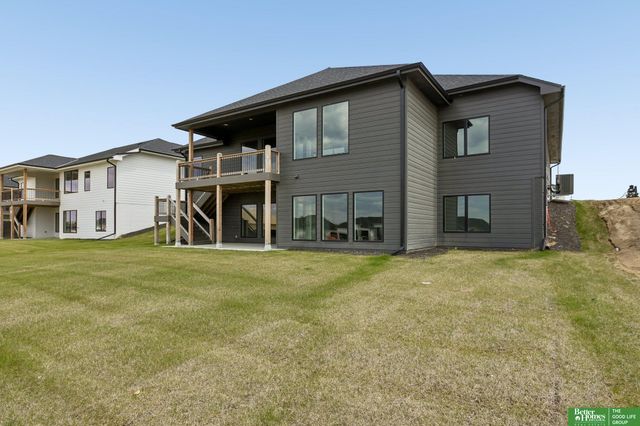 5502 N 213th Street, Elkhorn, NE 68022