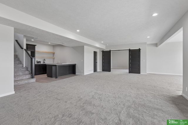 5502 N 213th Street, Elkhorn, NE 68022