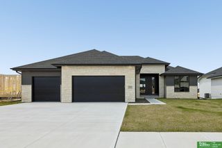 5502 N 213th Street, Elkhorn, NE 68022