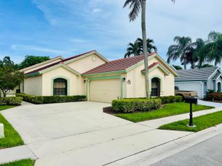 10430 Lexington Circle S, Boynton Beach, FL 33436
