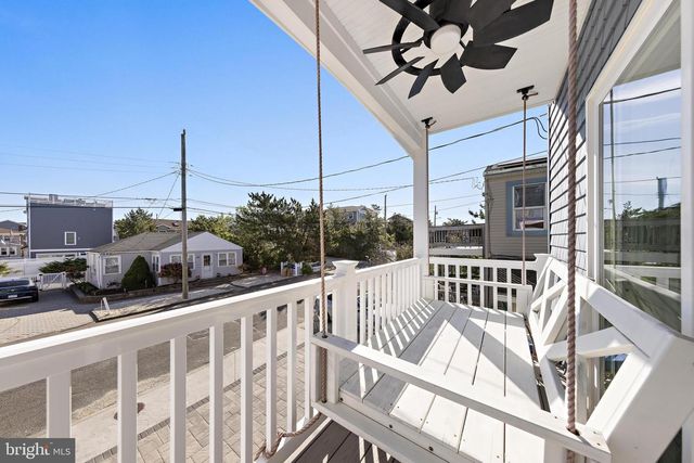 120 E 30TH ST, Ship Bottom, NJ 08008