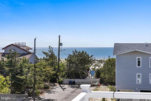 120 E 30TH ST, Ship Bottom, NJ 08008