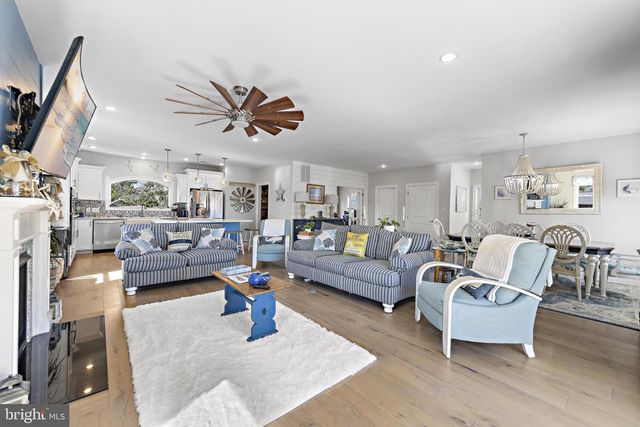 120 E 30TH ST, Ship Bottom, NJ 08008