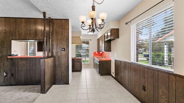 10507 Huntington Way Drive, Houston, TX 77099