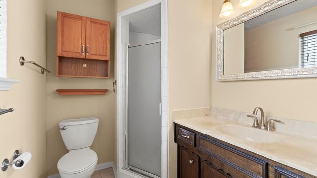 10507 Huntington Way Drive, Houston, TX 77099