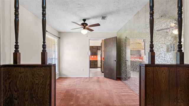 10507 Huntington Way Drive, Houston, TX 77099