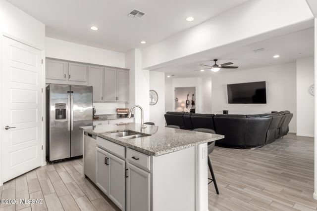 7737 S Indian Wheat Way, Tucson, AZ 85747