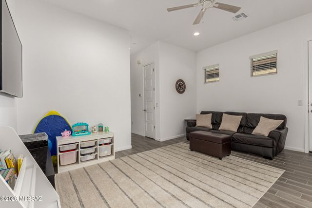 7737 S Indian Wheat Way, Tucson, AZ 85747