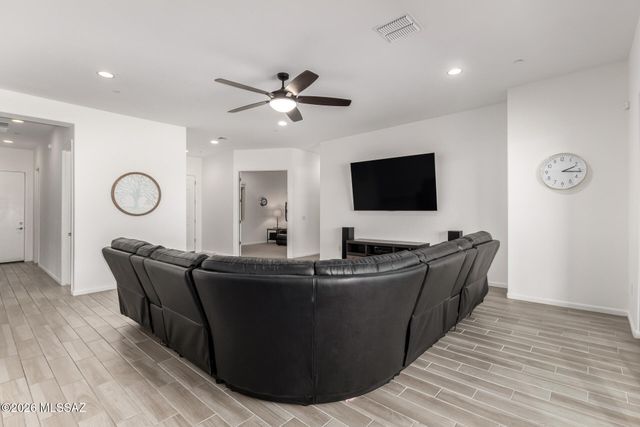 7737 S Indian Wheat Way, Tucson, AZ 85747