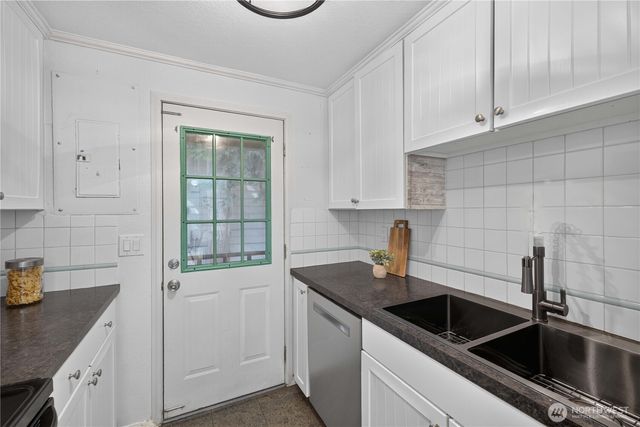 26562 221st Place SE, Maple Valley, WA 98038