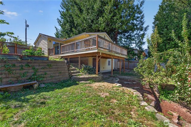 26562 221st Place SE, Maple Valley, WA 98038