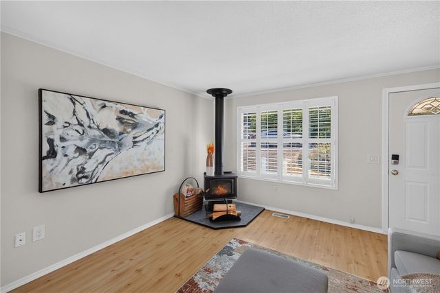 26562 221st Place SE, Maple Valley, WA 98038