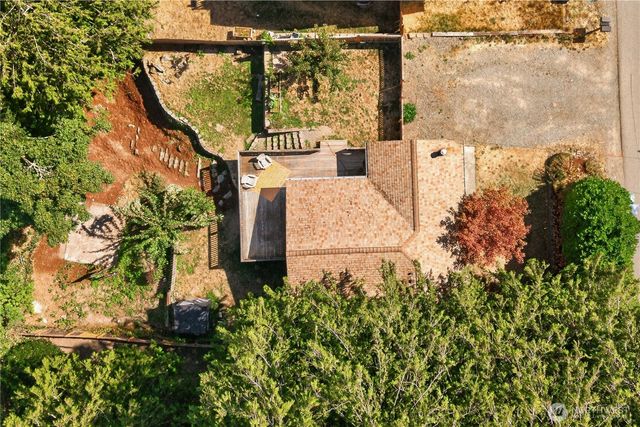 26562 221st Place SE, Maple Valley, WA 98038