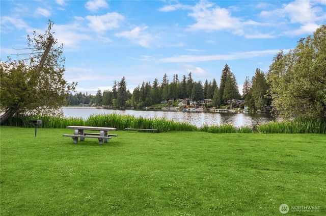 26562 221st Place SE, Maple Valley, WA 98038