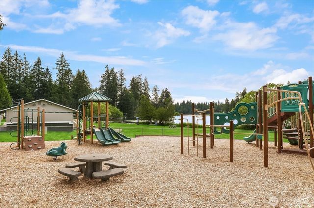 26562 221st Place SE, Maple Valley, WA 98038