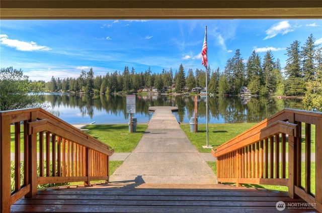 26562 221st Place SE, Maple Valley, WA 98038