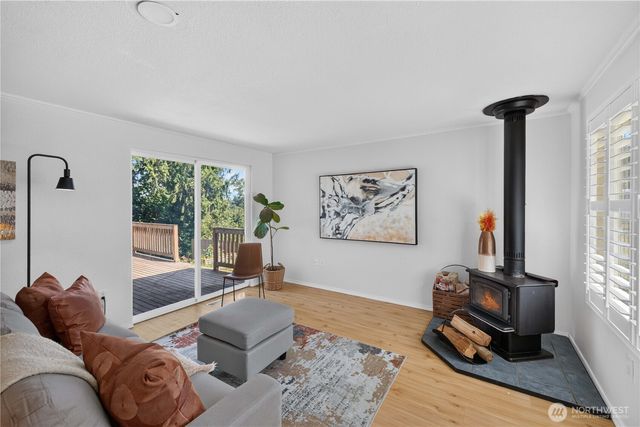 26562 221st Place SE, Maple Valley, WA 98038