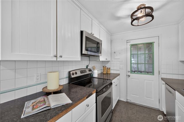 26562 221st Place SE, Maple Valley, WA 98038
