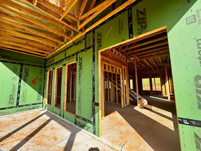 313 Ever Silvers Lane, Taylors, SC 29687