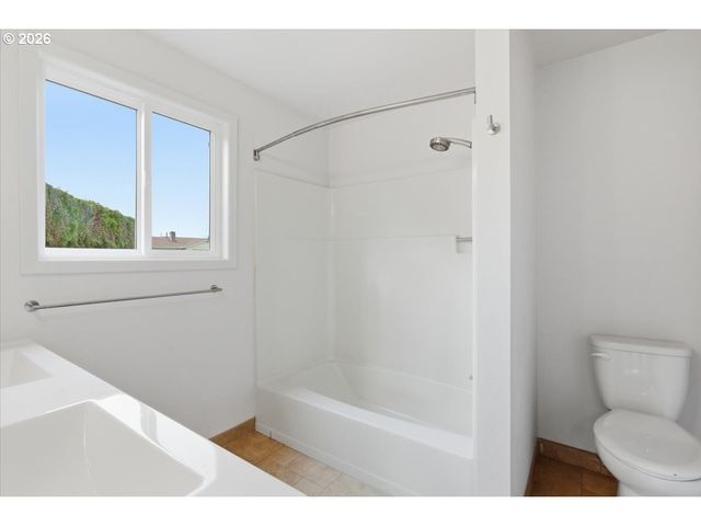 545 BALDWIN Ave Ne, Salem, OR 97301