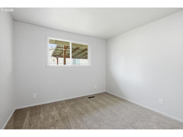 545 BALDWIN Ave Ne, Salem, OR 97301