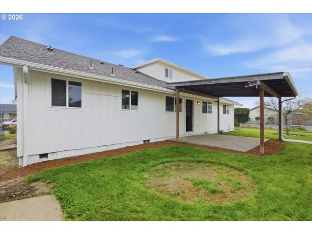 545 BALDWIN Ave Ne, Salem, OR 97301