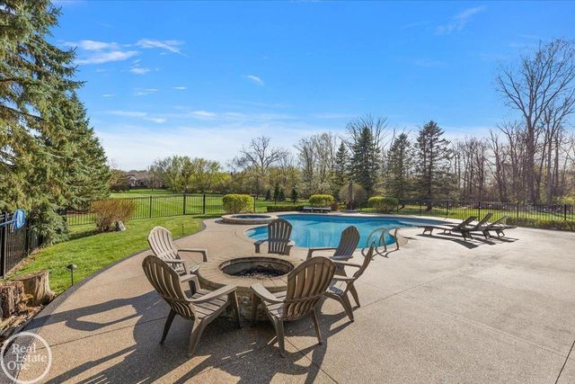11484 Bayberry Drive, Bruce Twp, MI 48065