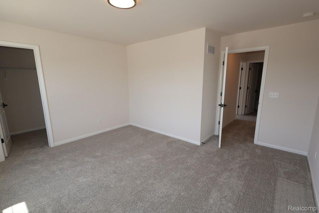 61717 Hevel Lane, Washington Township, MI 48094
