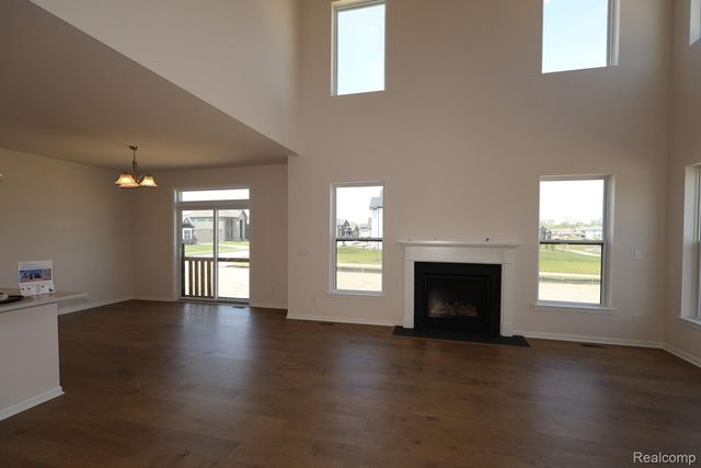 61717 Hevel Lane, Washington Township, MI 48094