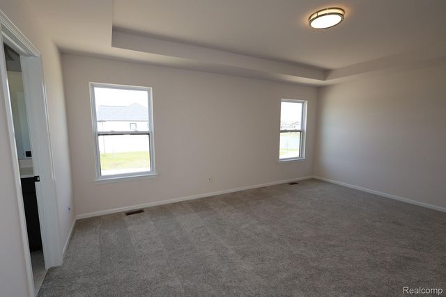 61717 Hevel Lane, Washington Township, MI 48094