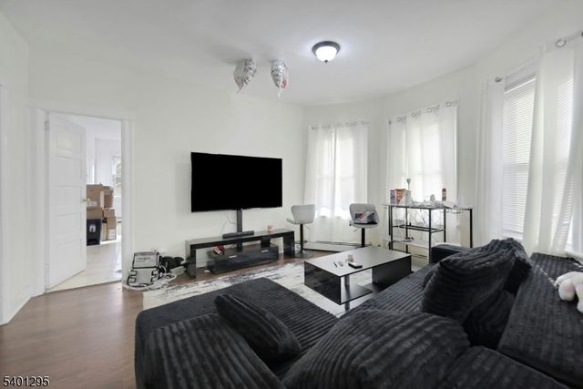 42 Lakeshore Dr 2, Prospect Park Boro, NJ 07508