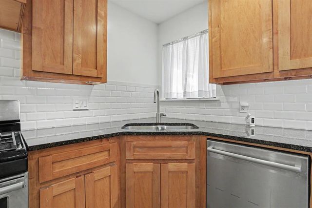 2421 NW 59th Street, Oklahoma City, OK 73112