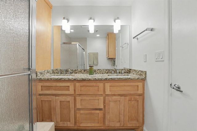2421 NW 59th Street, Oklahoma City, OK 73112