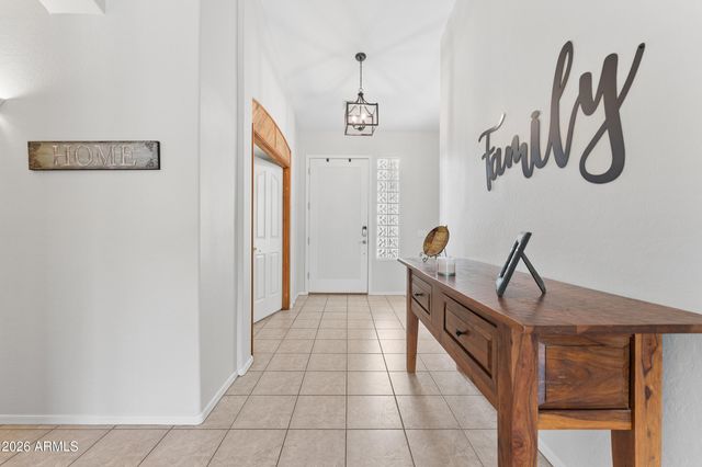 2242 W HAWKEN Way, Chandler, AZ 85286