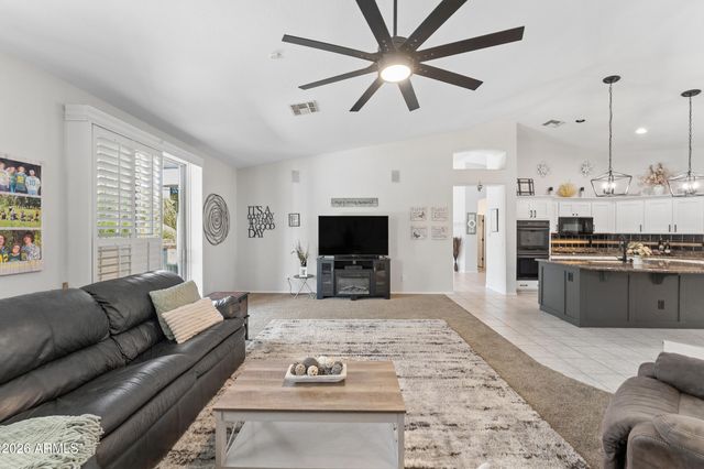 2242 W HAWKEN Way, Chandler, AZ 85286