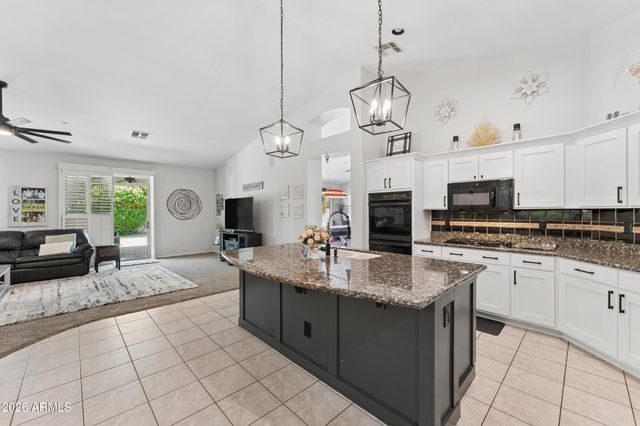 2242 W HAWKEN Way, Chandler, AZ 85286