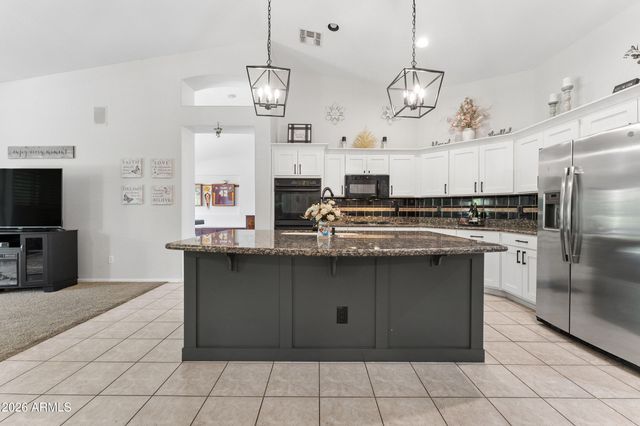 2242 W HAWKEN Way, Chandler, AZ 85286