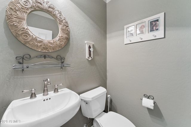 2242 W HAWKEN Way, Chandler, AZ 85286