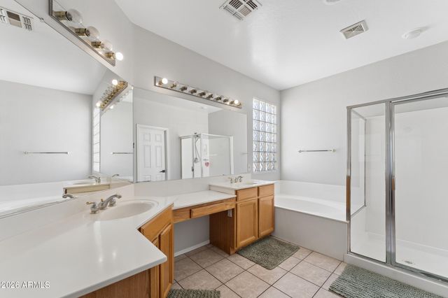 2242 W HAWKEN Way, Chandler, AZ 85286