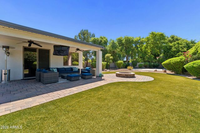 2242 W HAWKEN Way, Chandler, AZ 85286