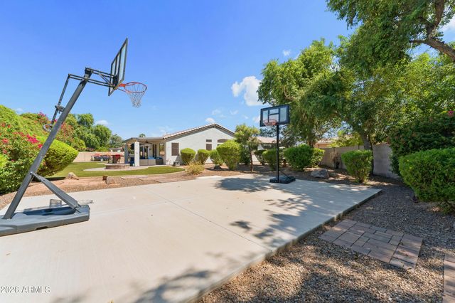 2242 W HAWKEN Way, Chandler, AZ 85286