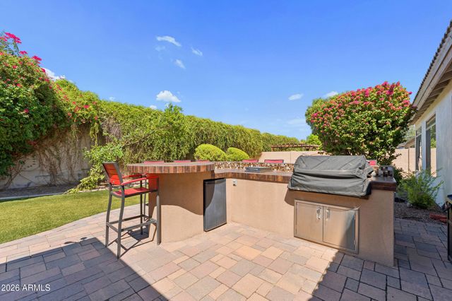 2242 W HAWKEN Way, Chandler, AZ 85286