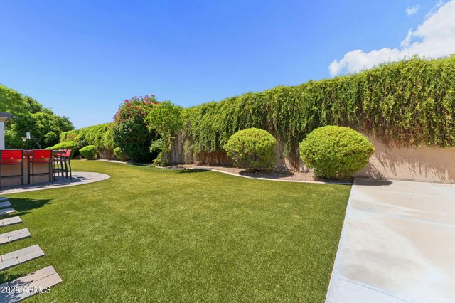 2242 W HAWKEN Way, Chandler, AZ 85286