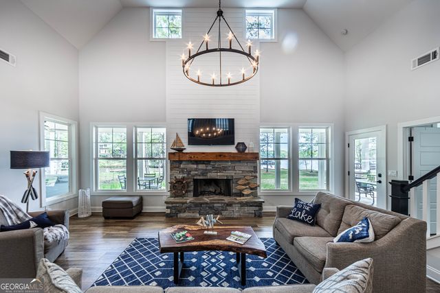 586 Rockville Springs Drive, Eatonton, GA 31024