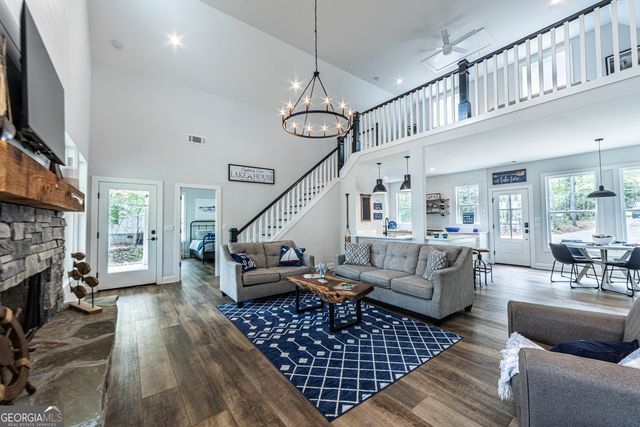 586 Rockville Springs Drive, Eatonton, GA 31024